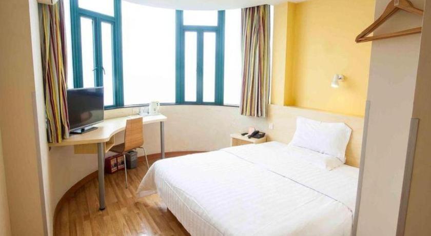 7 Days Inn Shanghai Minhang Dongchuan Road Jiaotong University Esterno foto